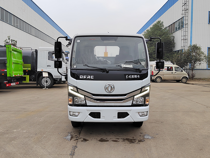 5方勾臂垃圾車(chē)-東風(fēng)小多利卡