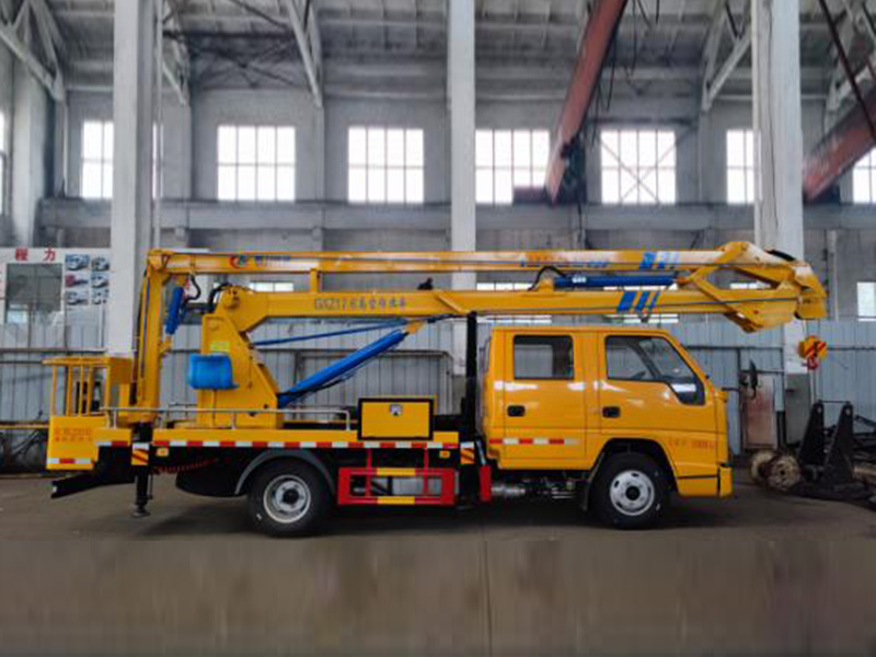 江鈴17.6米高空作業車